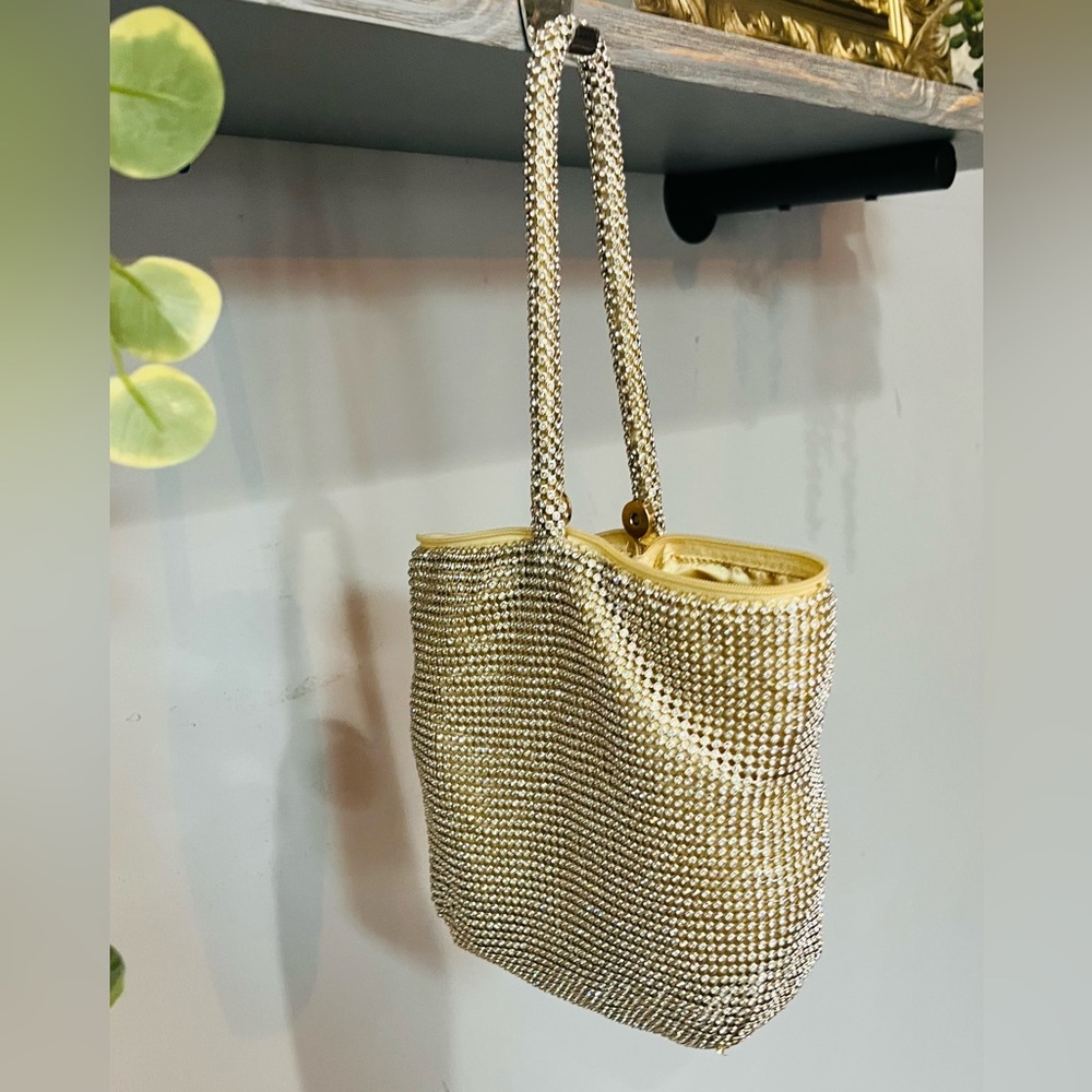 💫 Gold crystal bag